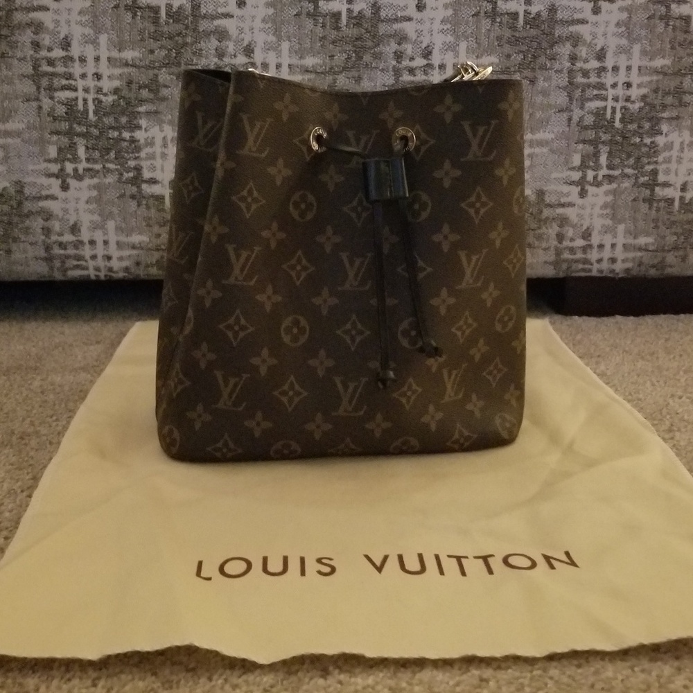Louis Vuitton neonoe